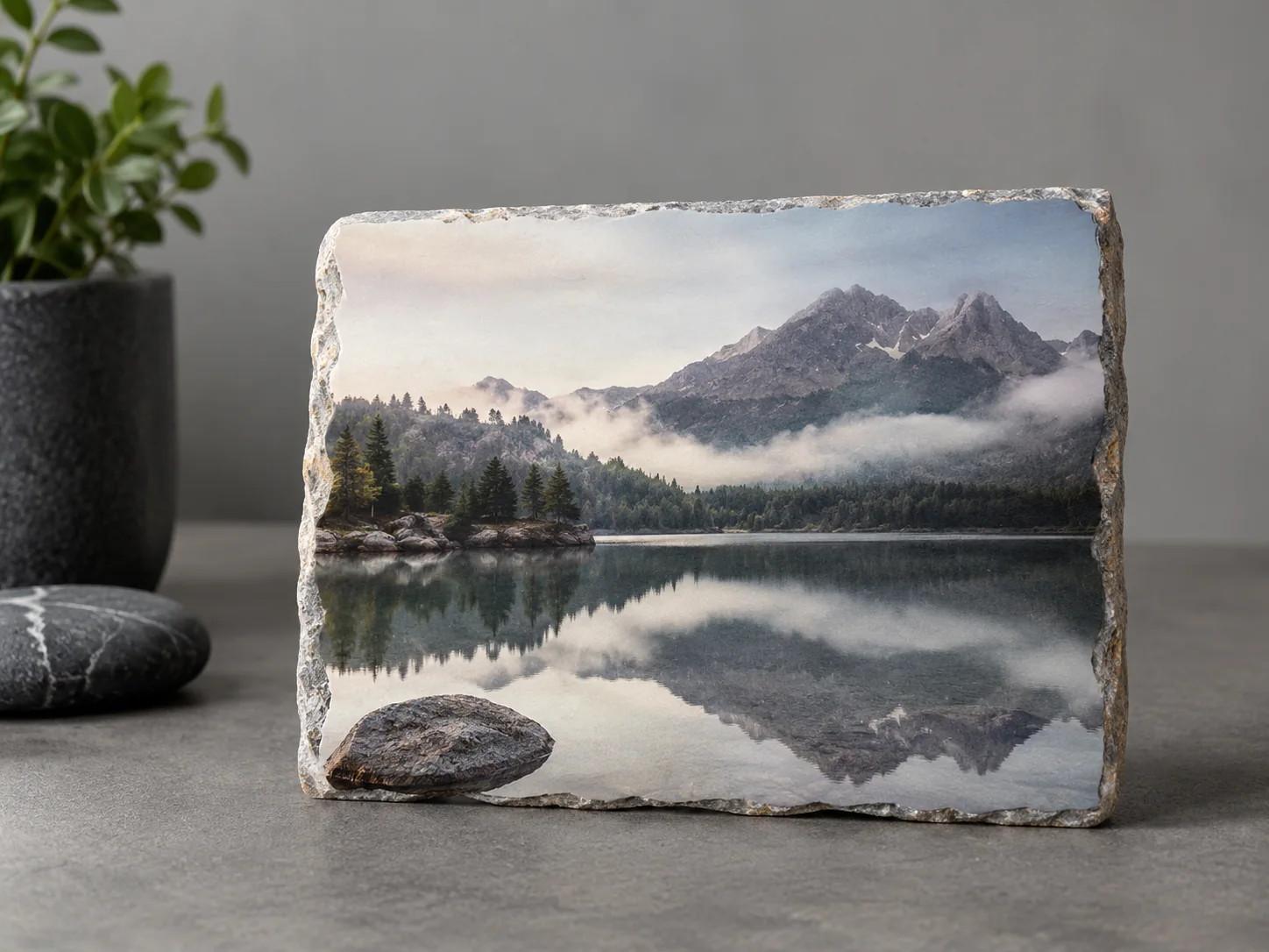 Фотографическое изображение на каменной панели